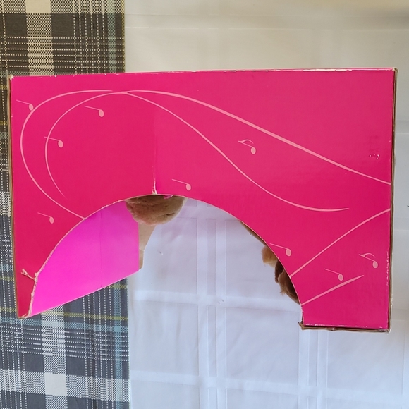 Limited Edition Musical Kiss Kiss Bears Hallmark - Picture 5 of 9